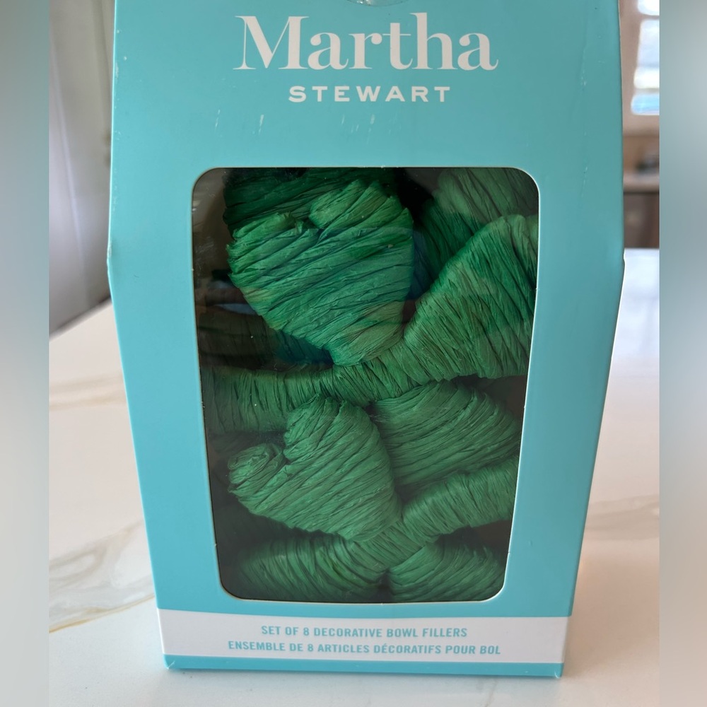 “New” Martha Stewart Vibrant Green Shamrock Bowl Accents ( 8 pieces)